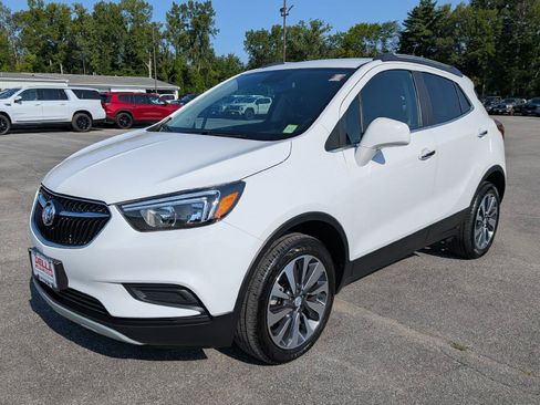 Used 2022 Buick Encore Preferred AWD/4WD image 4