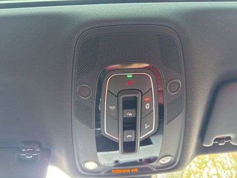 Used 2023 Audi SQ5 Premium Plus w/ Premium Plus Package image 22