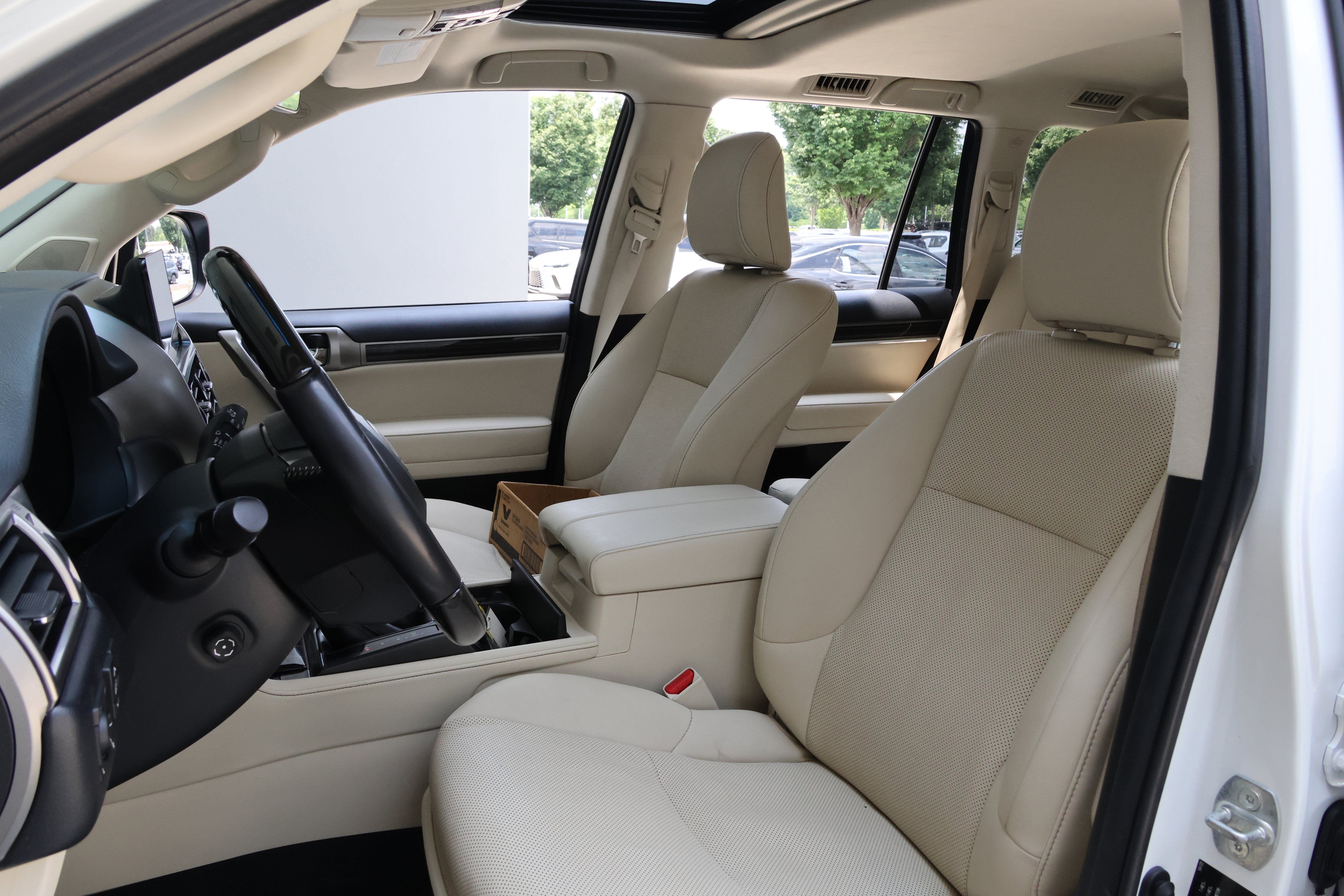 Used 2023 Lexus GX 460 Premium AWD/4WD image 34