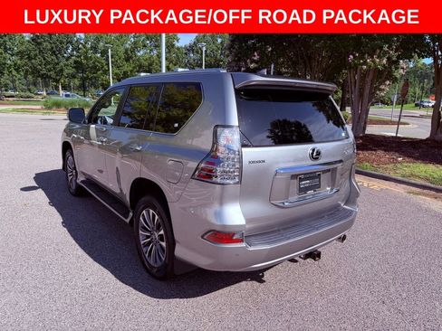 Used 2022 Lexus GX 460 Luxury w/ Off Road Package AWD/4WD image 5