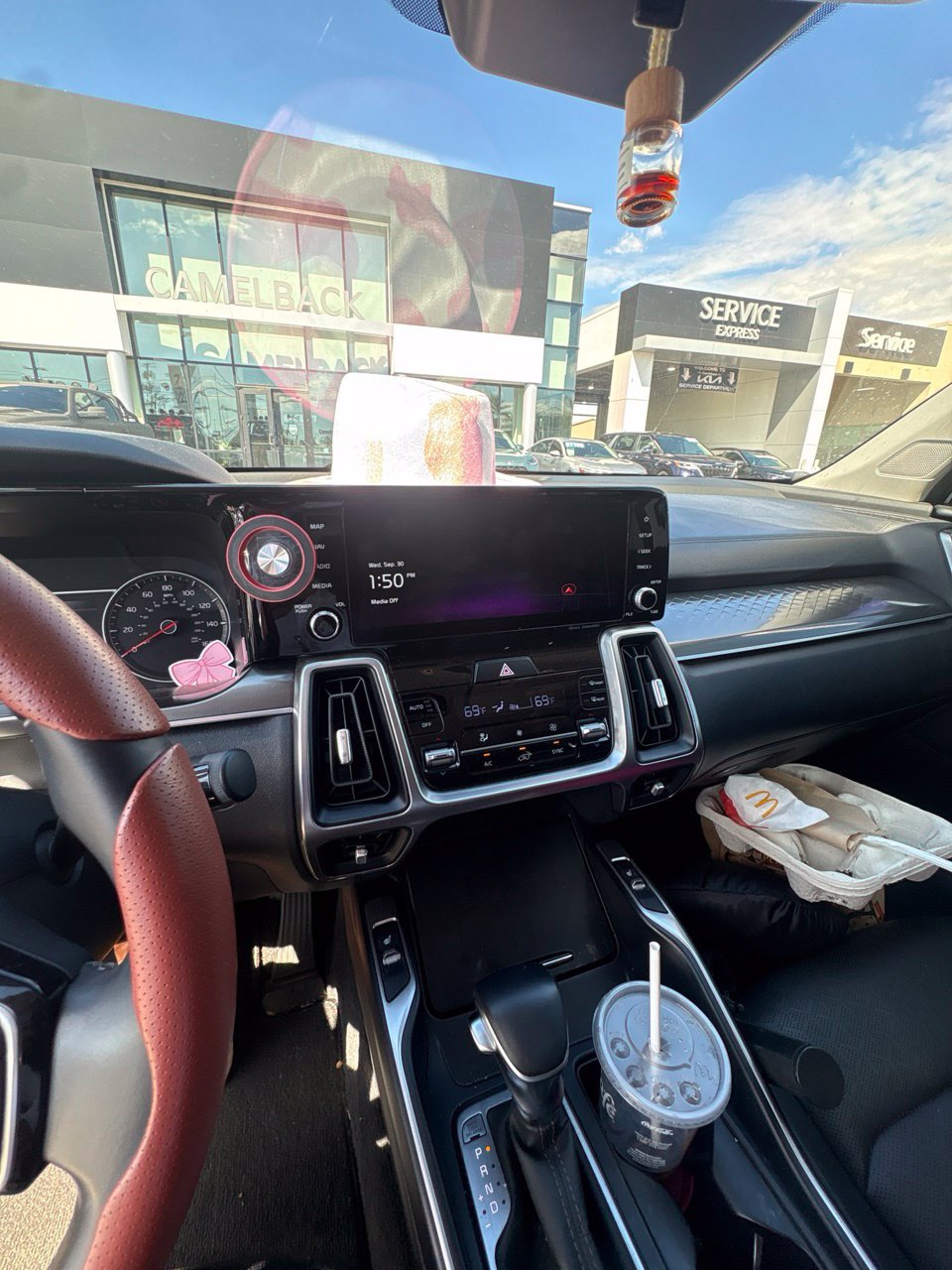 Certified 2023 Kia Sorento S w/ Panoramic Sunroof Package FWD image 11