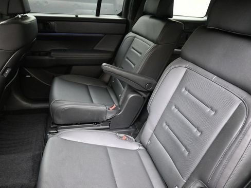 Used 2025 Hyundai Santa Fe Calligraphy AWD/4WD image 20
