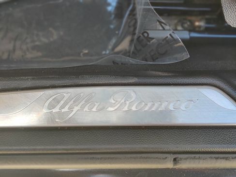 Used 2018 Alfa Romeo Giulia Ti w/ TI Performance Package image 12