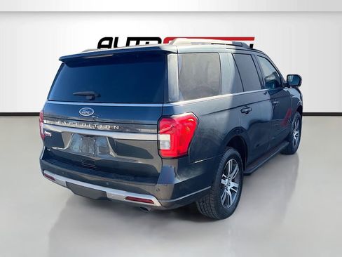 Used 2023 Ford Expedition XLT RWD image 7