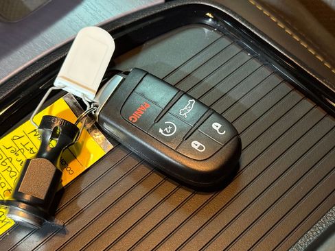 Used 2023 Dodge Charger Scat Pack image 39