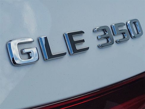 Used 2024 Mercedes-Benz GLE 350 4MATIC image 10