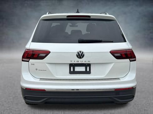 Certified 2023 Volkswagen Tiguan SE FWD image 5