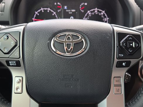 Certified 2022 Toyota 4Runner SR5 Premium w/ Moonroof Package RWD image 27