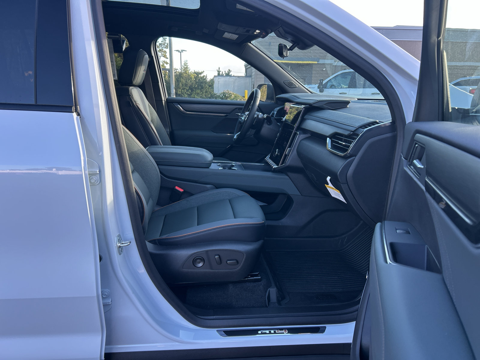 New 2027 GMC Acadia AT4 w/ Luxury Package AWD/4WD image 26