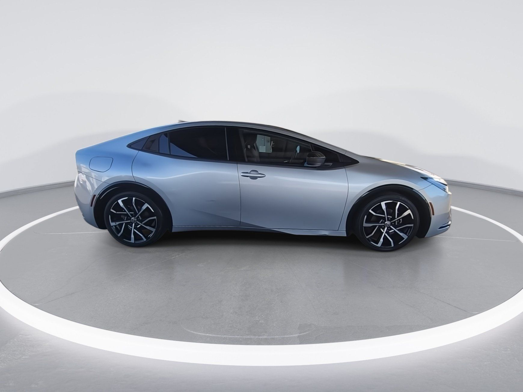 Used 2023 Toyota Prius Prime Premium FWD image 9