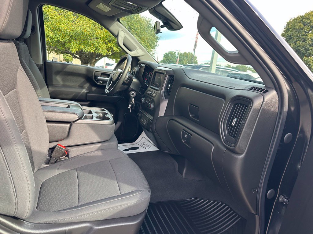 Used 2021 Chevrolet Silverado 1500 Custom Trail Boss w/ Safety Confidence Package AWD/4WD image 29
