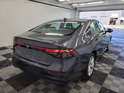 Certified 2025 Honda Accord LX image 6
