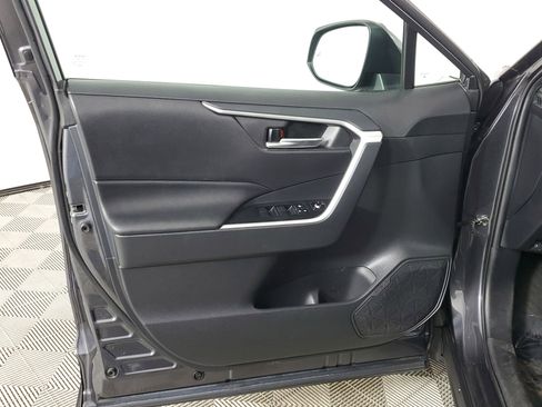 Used 2021 Toyota RAV4 XLE w/ Convenience Package image 23