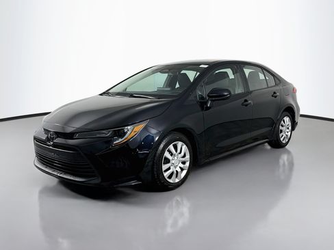 Used 2024 Toyota Corolla LE FWD image 4