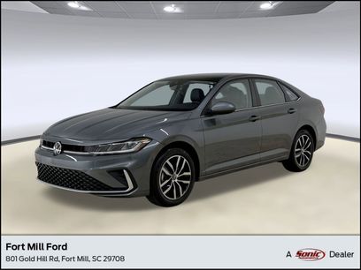 Used 2025 Volkswagen Jetta SE w/ Sunroof Package