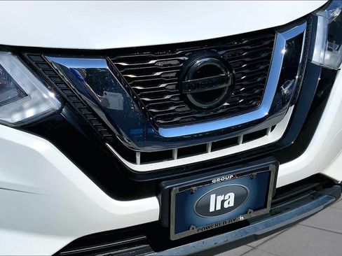 Used 2018 Nissan Rogue SV w/ Sun & Sound Touring Package AWD/4WD image 32