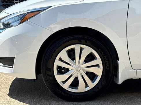 Certified 2025 Nissan Versa S w/ Trunk Package image 6