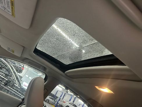 Used 2018 Honda HR-V EX image 18
