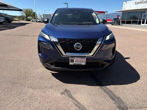 Used 2021 Nissan Rogue S AWD/4WD image 2