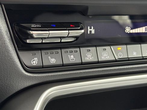 New 2026 MAZDA CX-90 Plug-In Hybrid w/ Preferred AWD/4WD image 12