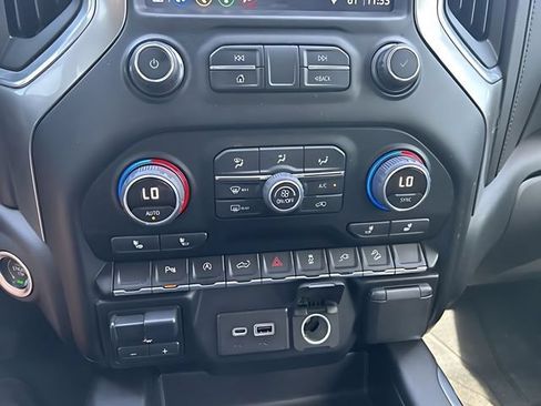 Used 2019 Chevrolet Silverado 1500 LT Trail Boss AWD/4WD image 34