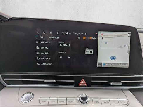 Used 2025 Hyundai Elantra Limited FWD image 17
