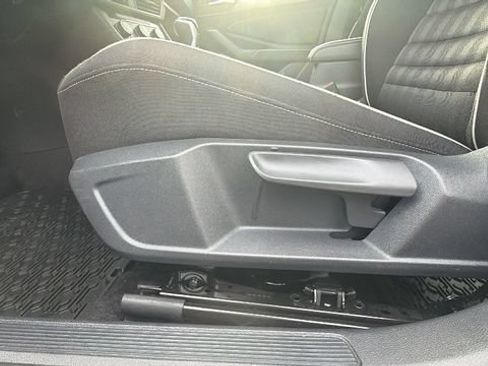 Used 2024 Volkswagen Jetta Sport FWD image 20