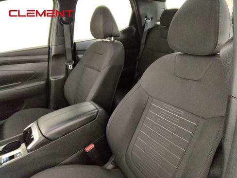 Used 2025 Hyundai Santa Cruz SE FWD image 24