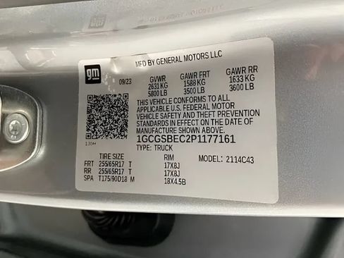 Used 2023 Chevrolet Colorado W/T RWD image 28