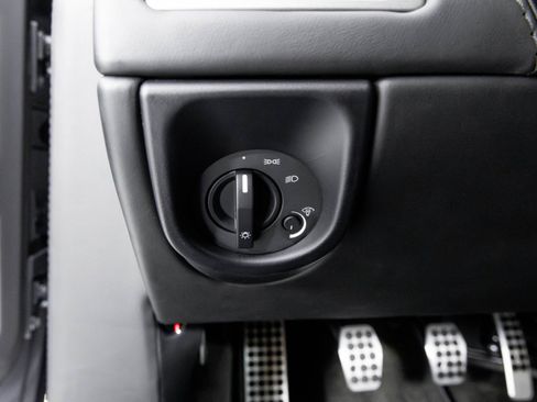 Used 2009 Aston Martin DBS Coupe image 29