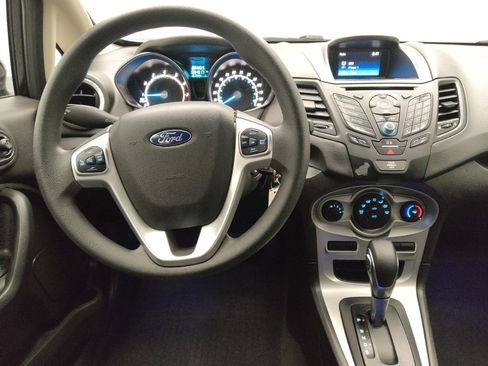 Used 2018 Ford Fiesta SE image 22
