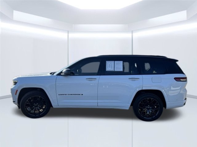 Used 2023 Jeep Grand Cherokee L Summit w/ Advanced Protech Group IV AWD/4WD image 4