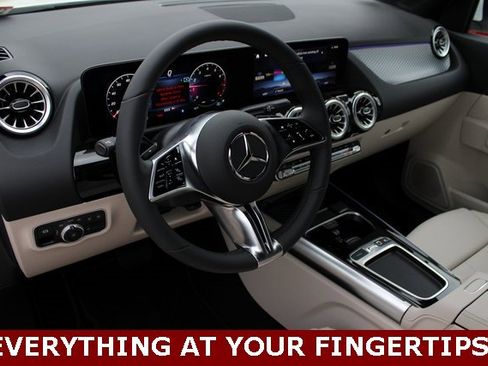 New 2025 Mercedes-Benz GLA 250 4MATIC image 14