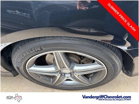 Used 2017 Mercedes-Benz E 300 4MATIC image 6