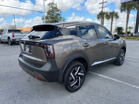 Used 2026 Nissan Kicks SV image 5