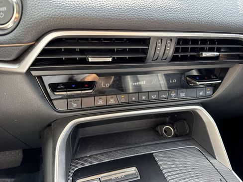 Used 2024 MAZDA CX-90 Plug-In Hybrid w/ Preferred AWD/4WD image 50