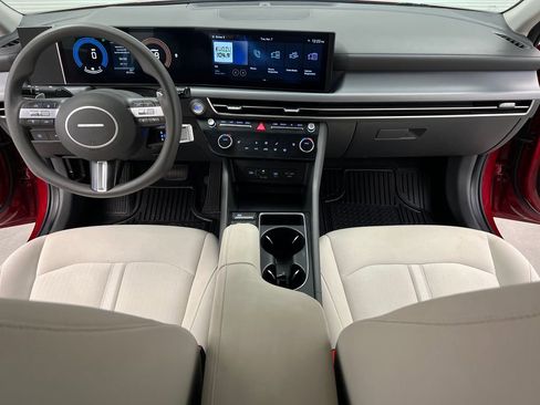 Used 2025 Hyundai Sonata SEL FWD image 34