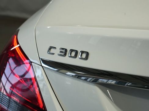 Used 2016 Mercedes-Benz C 300 4MATIC Sedan image 14