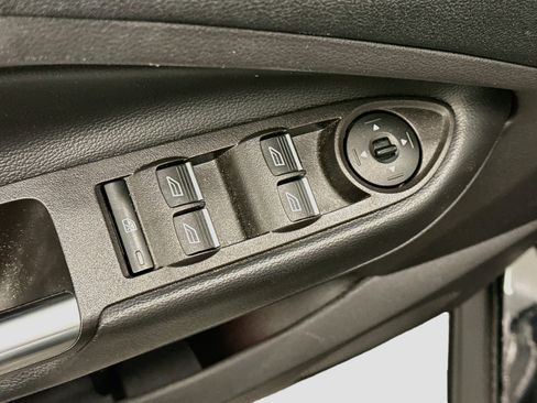 Used 2018 Ford Escape Titanium FWD image 15