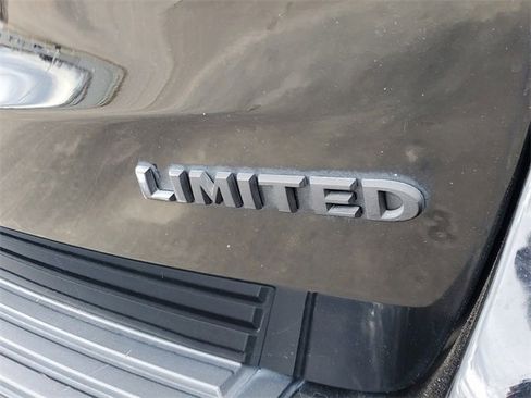 Used 2019 Jeep Grand Cherokee Limited w/ Luxury Group II image 5