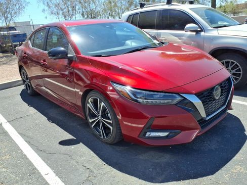 Used 2021 Nissan Sentra SR w/ SR Premium Package FWD image 2