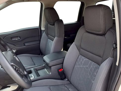 New 2026 Nissan Frontier SV w/ All-Weather Content Package AWD/4WD image 19