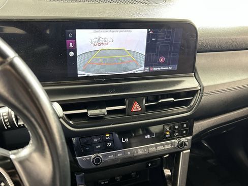 Used 2024 Kia Seltos EX image 18