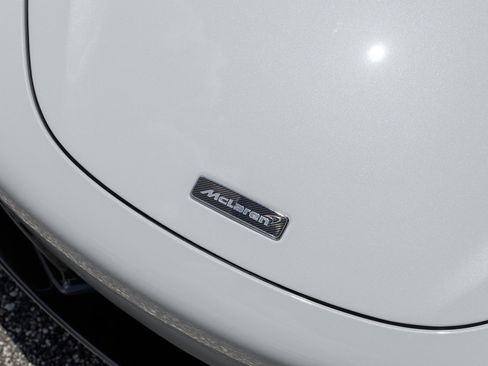 Used 2020 McLaren 720S Spider RWD image 10