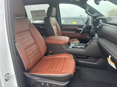 New 2026 GMC Sierra 2500 Denali Ultimate image 5