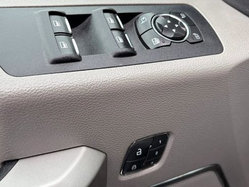 Used 2016 Ford F150 Lariat w/ Equipment Group 502A Luxury AWD/4WD image 16