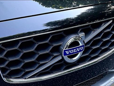 Used 2016 Volvo XC70 T5 Premier w/ Proximity Package AWD/4WD image 30