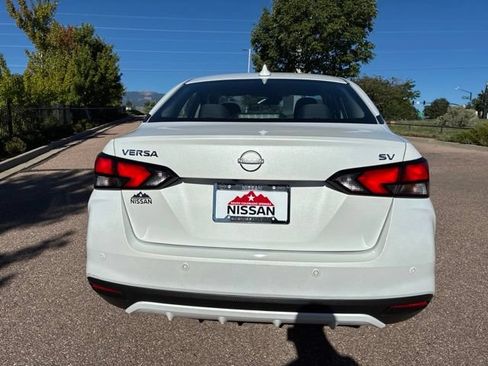 Used 2023 Nissan Versa SV FWD image 6