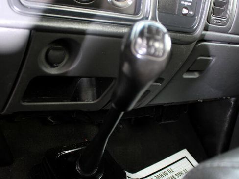 Used 2003 GMC Sierra 3500 2WD Regular Cab image 25