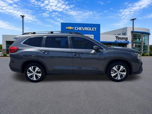 Used 2024 Subaru Ascent Premium w/ Convenience Package AWD/4WD image 9